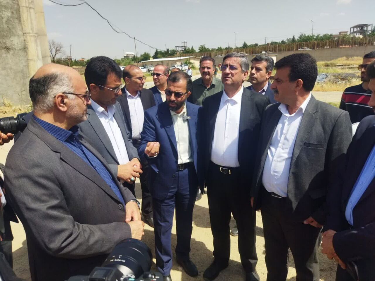 فیلم| حضور سرزده استاندار لرستان در بازار بروجرد فیلم| حضور سرزده استاندار لرستان در بازار بروجرد