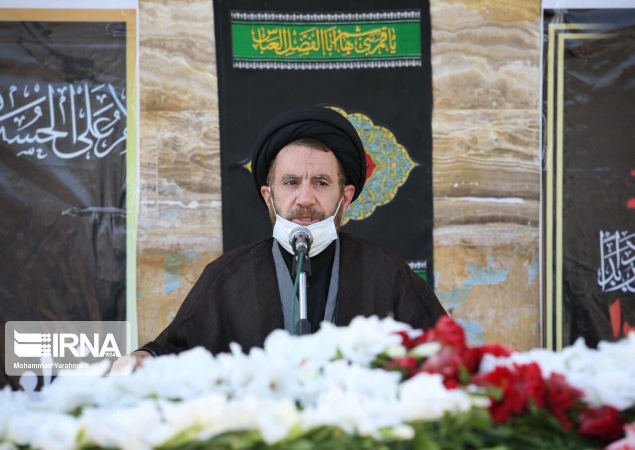 نقد منصفانه موجب توسعه لرستان می‌شود