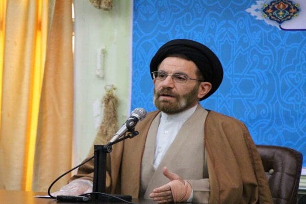 مباحث کرسی‌های آزاداندیشی با موضوعات کم‌حاشیه آغاز شود