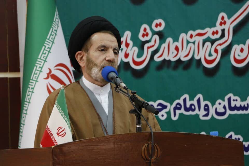 زمام ورزش باید به کسانی سپرده شود که اهلیت و قابلیت این کار را دارند