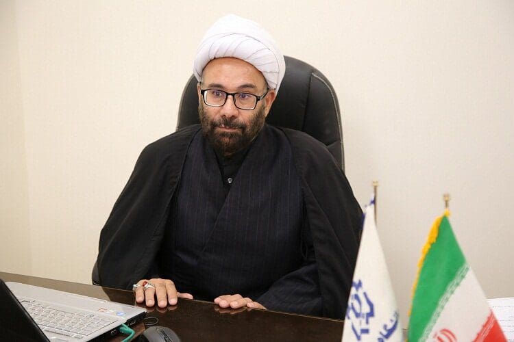 تربیت دینی با امر و نهی محقق نمی‌شود