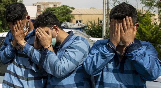 دستگیری سارقان موبایل در بروجرد و چند خبرکوتاه لرستان