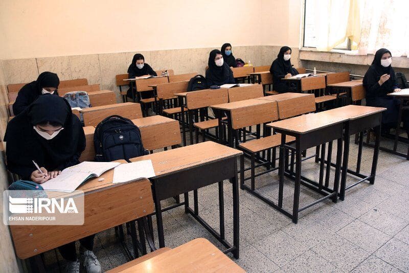 معاون آموزش پرورش لرستان: تعطیلی کلاس‌های حضوری با نظر شورای مدارس است