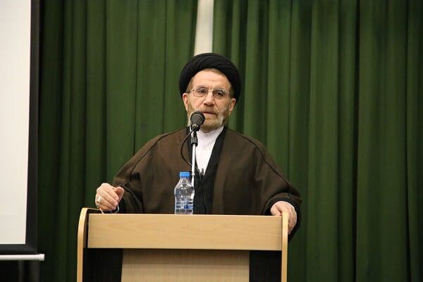 جنبش‌های دانشجویی آرمانگرا و عدالت‌خواه هستند