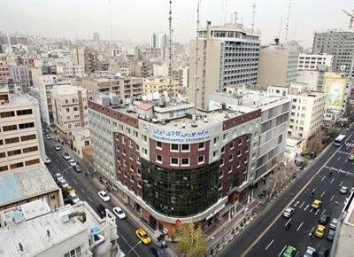 صفقات بيع ملیونین و306 آلاف طن من السلع في البورصة الإيرانیة