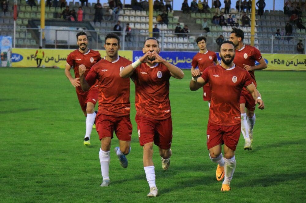 همدان به تیم پرخرج "شهرداری" نیاز ندارد!