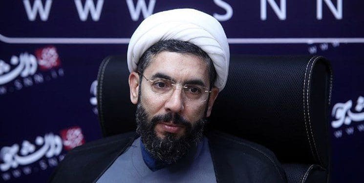 نماینده ولی فقیه در دانشگاه‌ها: صندوق رفاه دانشجویان تسهیلاتی را برای راهپیمایی اربعین فراهم کرده‌ است