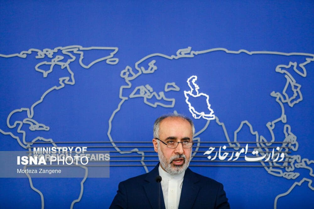 إيران تدعو أذربیجان وأرمینیا إلی ضبط النفس إثر التصعید والإشتباکات