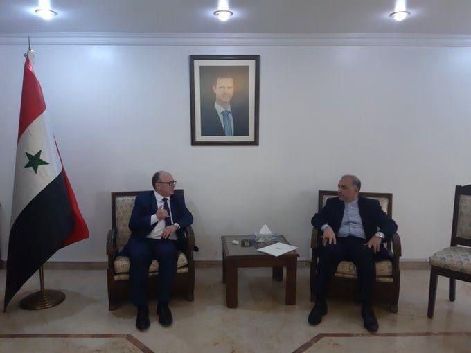 السفير الإيراني یجتمع مع وزیر التعلیم العالي السوري