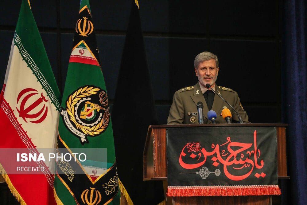 العمید حاتمي: الأعداء عاجزون عن سورنة إيران