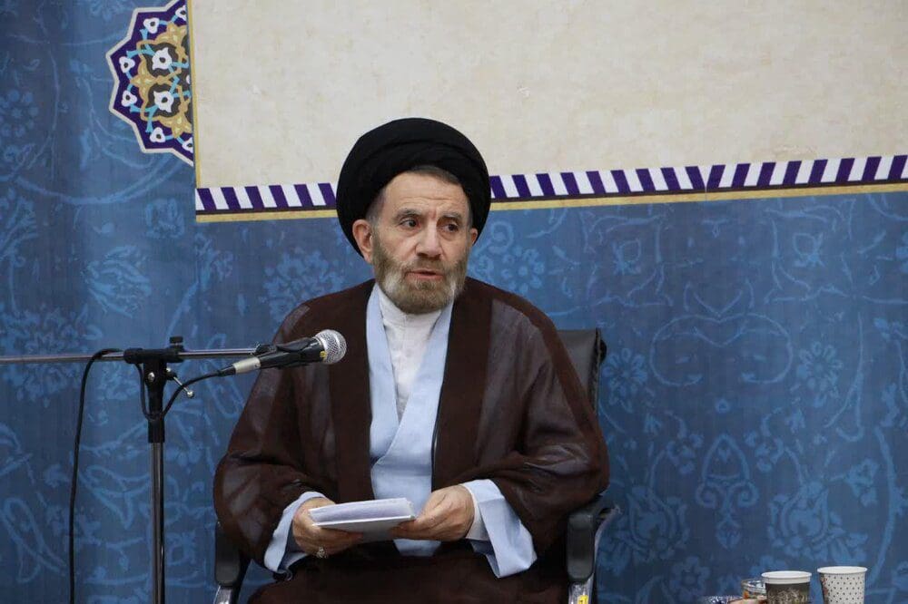 حجاب و عفاف برای آقایان و بانوان وقار، متانت و ارزشگذاری است