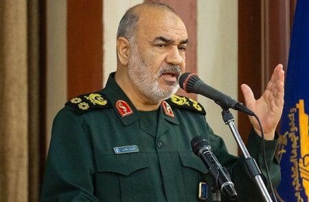 القائد العام للحرس الثوري یحذر إسرائیل ورعاتها الإقلیمیین