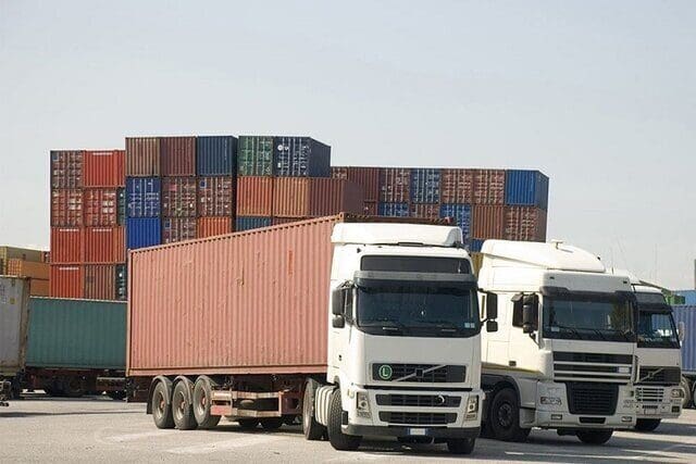 نمو صادرات السلع الإيرانية إلی قطر بـ 30% في غضون شهر