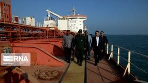 نفتکش توقیفی در خلیج فارس، سوخت قاچاق را برای متجاوزانِ مردم یمن حمل می‌کرد