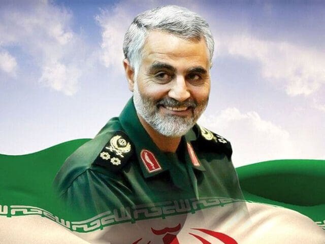 إزاحة الستار عن کتاب «الشهيد سلیماني» في العراق