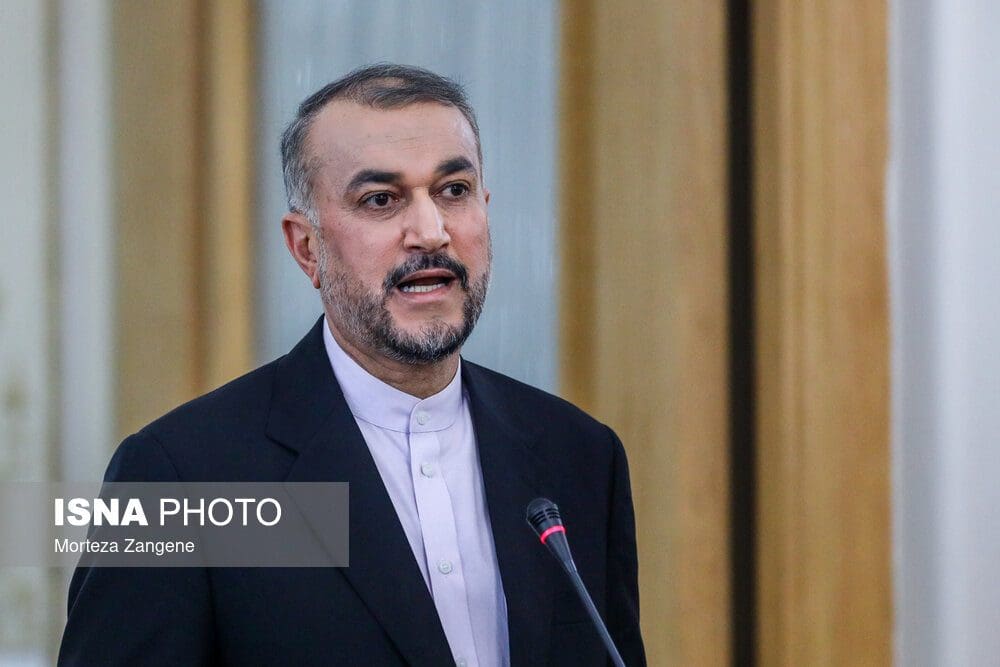 وزير الخارجية: نحن علی إستعداد لإعادة العلاقات مع السعودية إلی مجراها الطبیعي