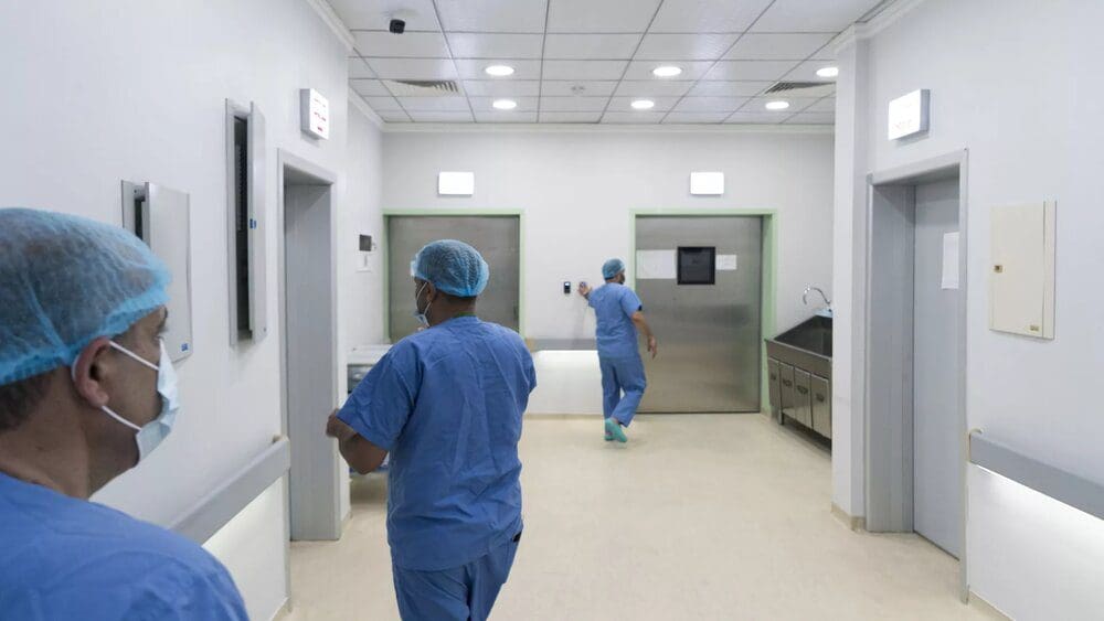 العراق وإيران يشكلان لجنة للتعاون في المجال الصحي