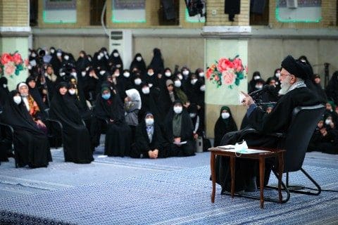 لیت أخواتي العرب کن معي!