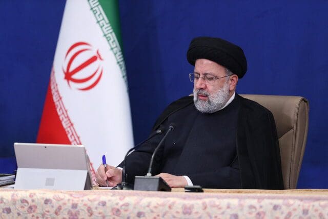 رئیس الجمهوریة یبرق إلی رئیسي ترکيا وسوریا: مستعدون لتقدیم المساعدات العاجلة