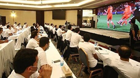 دوره دانش افزایی پیش فصل داوران و کمک داوران لیگ برتر برگزار می‌شود