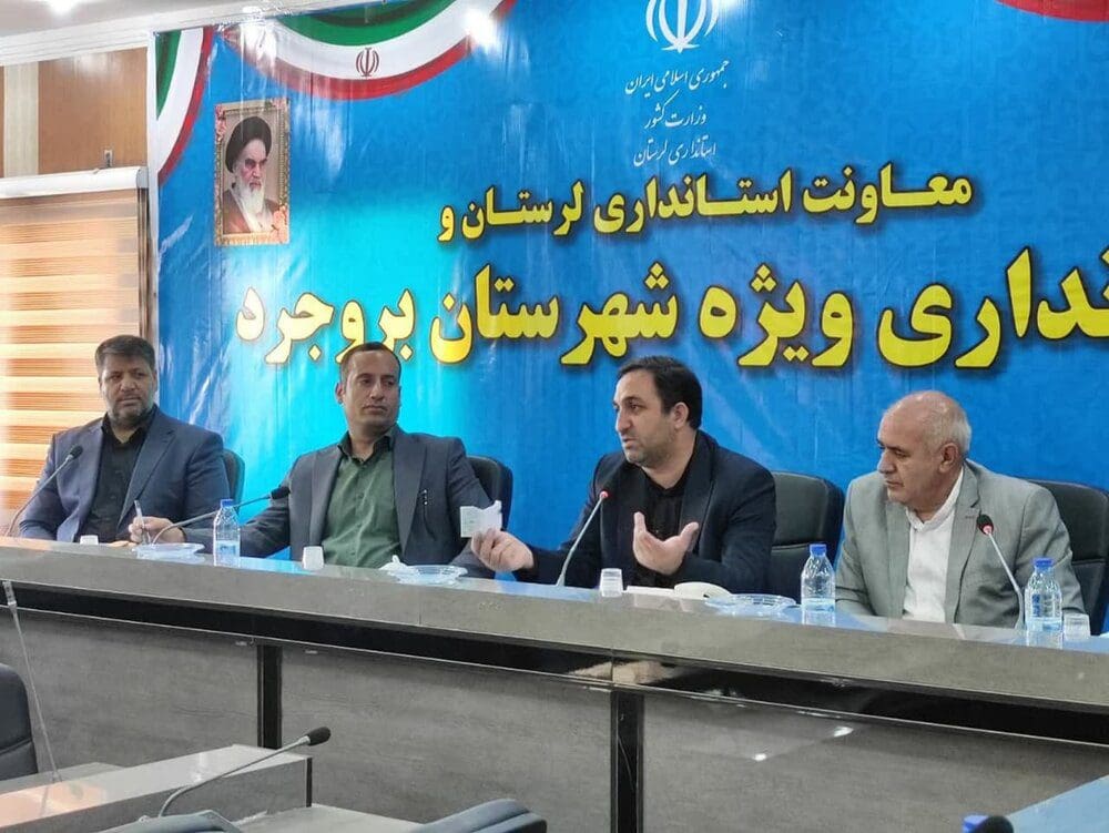 مسیر کربلا به برکت خون شهدا باز شده است