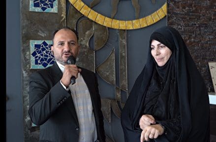 گفت و گو با مدیرکل امور زنان و خانواده شهرداری تهران در حاشیه مراسم بدرقه تیم ملی فوتبال نوجوانان بانوان