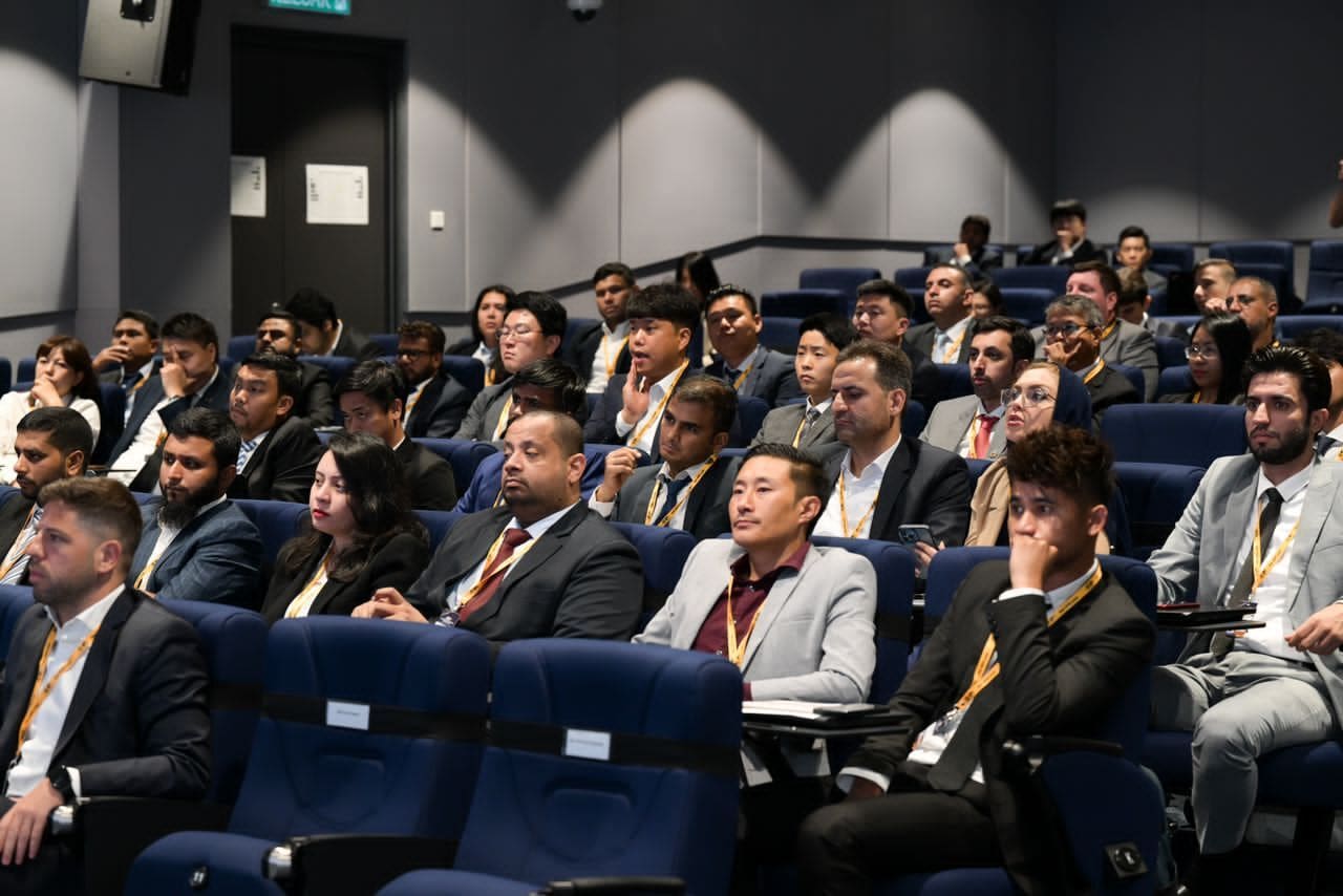 حضور مدیر صدور مجوز حرفه ای در سمینار فوتبال حرفه ای