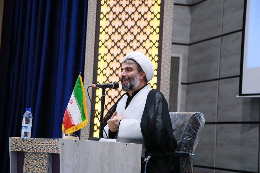 پیروزی در همه عرصه‌ها با اراده قاطع و دوراندیشی حاصل می‌شود