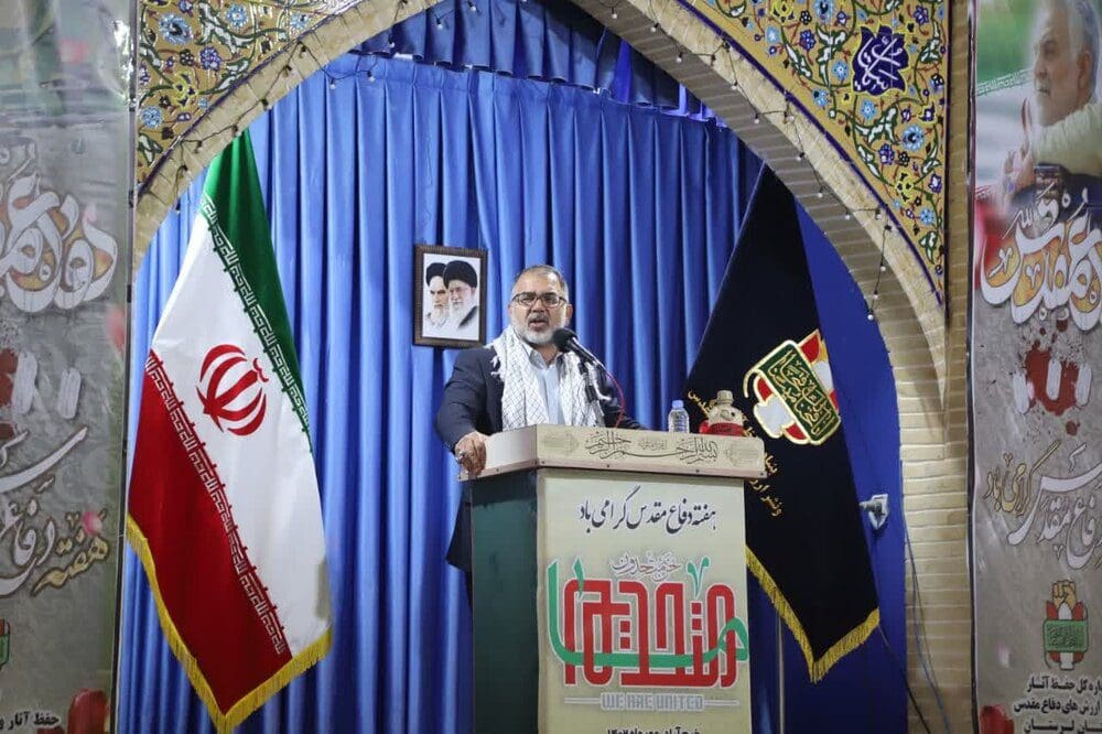 دفاع مقدس یک الگو برای دنیاست