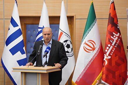 مراسم بدرقه تیم ملی فوتبال بانوان با حضور رییس و دبیرکل و اعضای هیات رئیسه فدراسیون و صحبت های سرمربی تیم