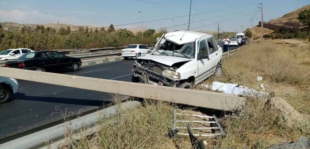 تصادف سمند با پراید سه فوتی و چهار مصدوم به دنبال داشت