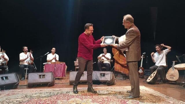 اهدای نشان ملی ورشوی بروجرد به وحید تاج