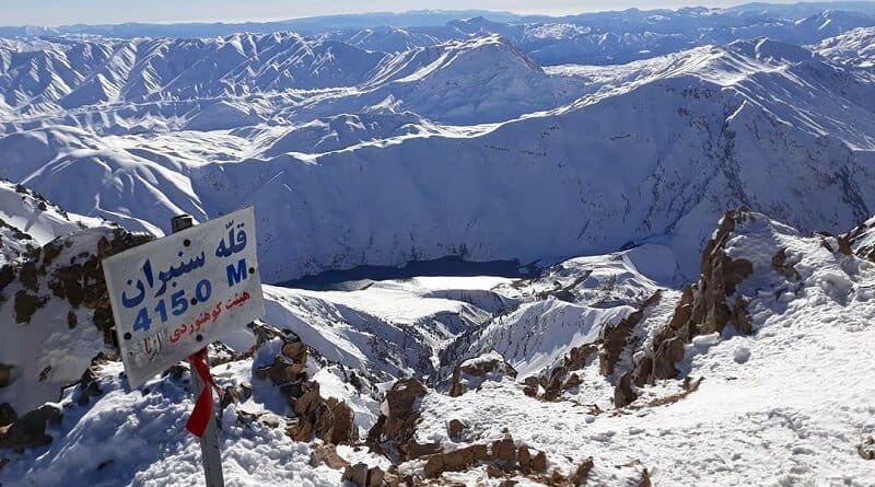 جسد دو کوهنورد گرفتار شده پیدا شد/جستجو برای پیدا کردن اجساد ادامه دارد