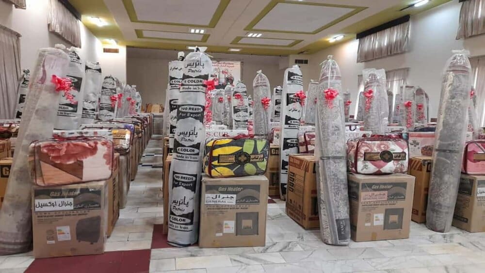 توزیع ۷۰ سری جهیزیه بین نوعروسان شهرستان الیگودرز