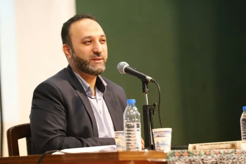 برای برون رفت از مشکلات لرستان، بخش اجرا به دانشگاه اعتماد کند