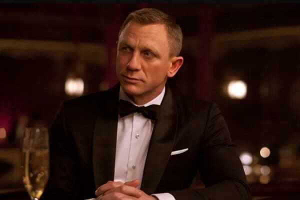 جیمزباند می‌تواند زن باشد - خبرآنلاین