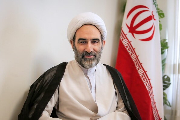 فرهنگ کار باید در جامعه با رفتار ارتقا یابد