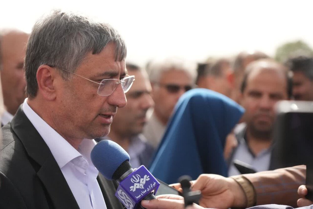 پروژه فروسیلیس بروجرد تا پایان سال به بهرهبرداری می رسد