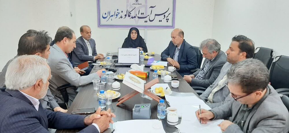 ۲ پردیس لرستان کمبود خوابگاه دانشجویی و فضای آموزشی دارند