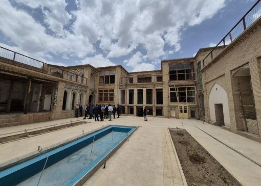 گردشگری و بوم‌گردی باید در لرستان توسعه یابد