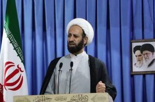 امام راحل به ما استقلال و هویت بخشید