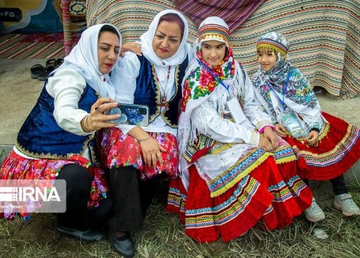 نخستین جشنواره ملی مد و لباس زاگرس در خرم‌آباد گشایش یافت