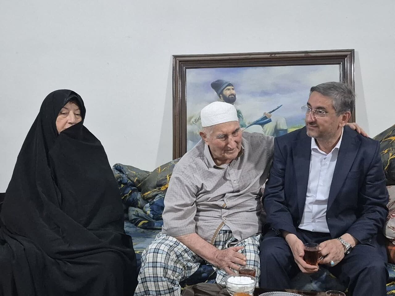 استاندار لرستان: شهدا پرچمداران عزت ملت‌اند