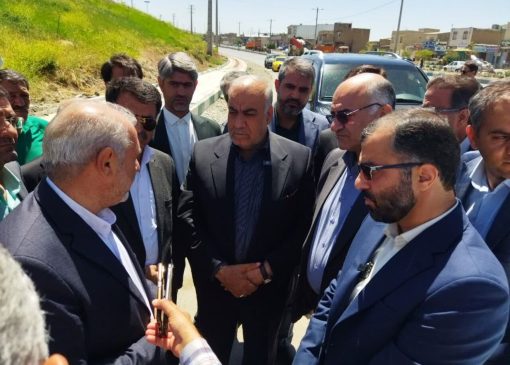 بازدید معاون وزیر راه و شهرسازی از پروژه آسفالت کمربندی بروجرد