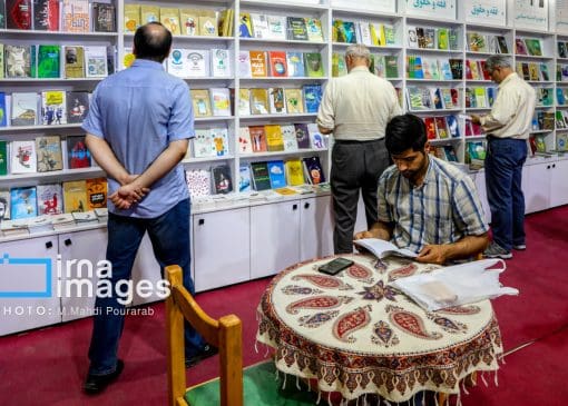 تمدید نمایشگاه کتاب خرم‌آباد تا ۲ خرداد