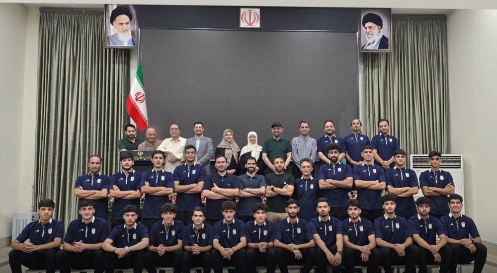 دیدار اعضای منتخب فوتبال باشگاهی زیر 20 سال ایران با سفیر در تاجیکستان