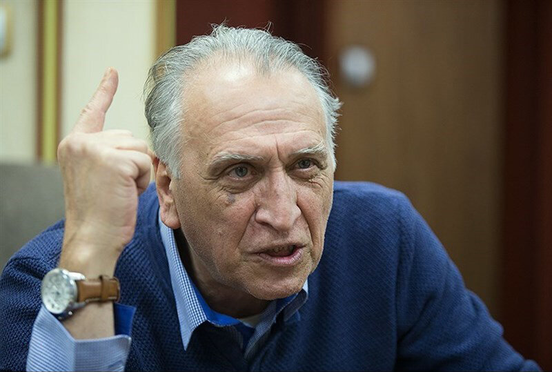 احمد نجفی: امروز ما باید از مملکت و هویتمان دفاع کنیم