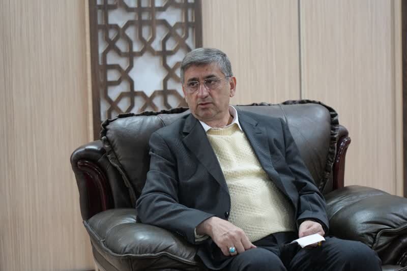 همراهی ملت با رهبری، رمز عبور از بحرانها است