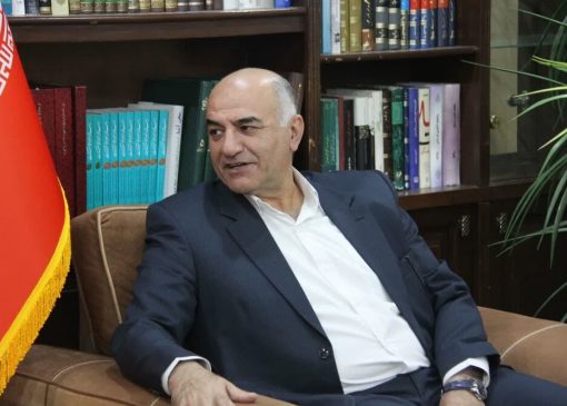 به برکت خون شهدا امروز سربلند هستیم
