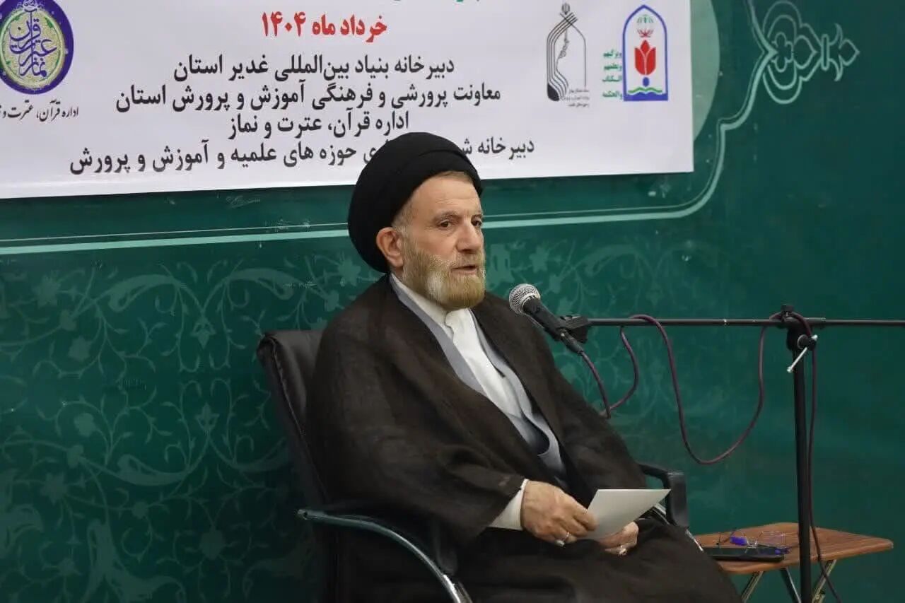 امام جمعه خرم‌آباد: آموزش و پرورش محل زیاده‌خواهی افراد نیست